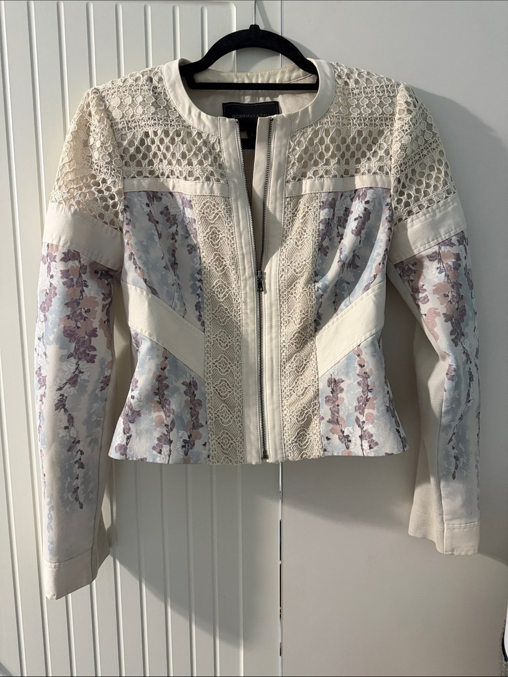 Women's Cream Floral-Panel Lace Zip Blazer